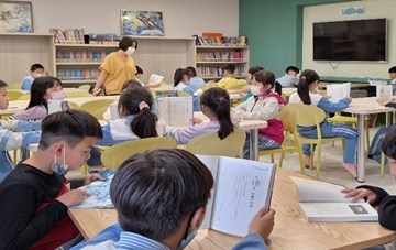 20250815 彰化縣泰和國小 (4)班級閱讀課 贈書借閱